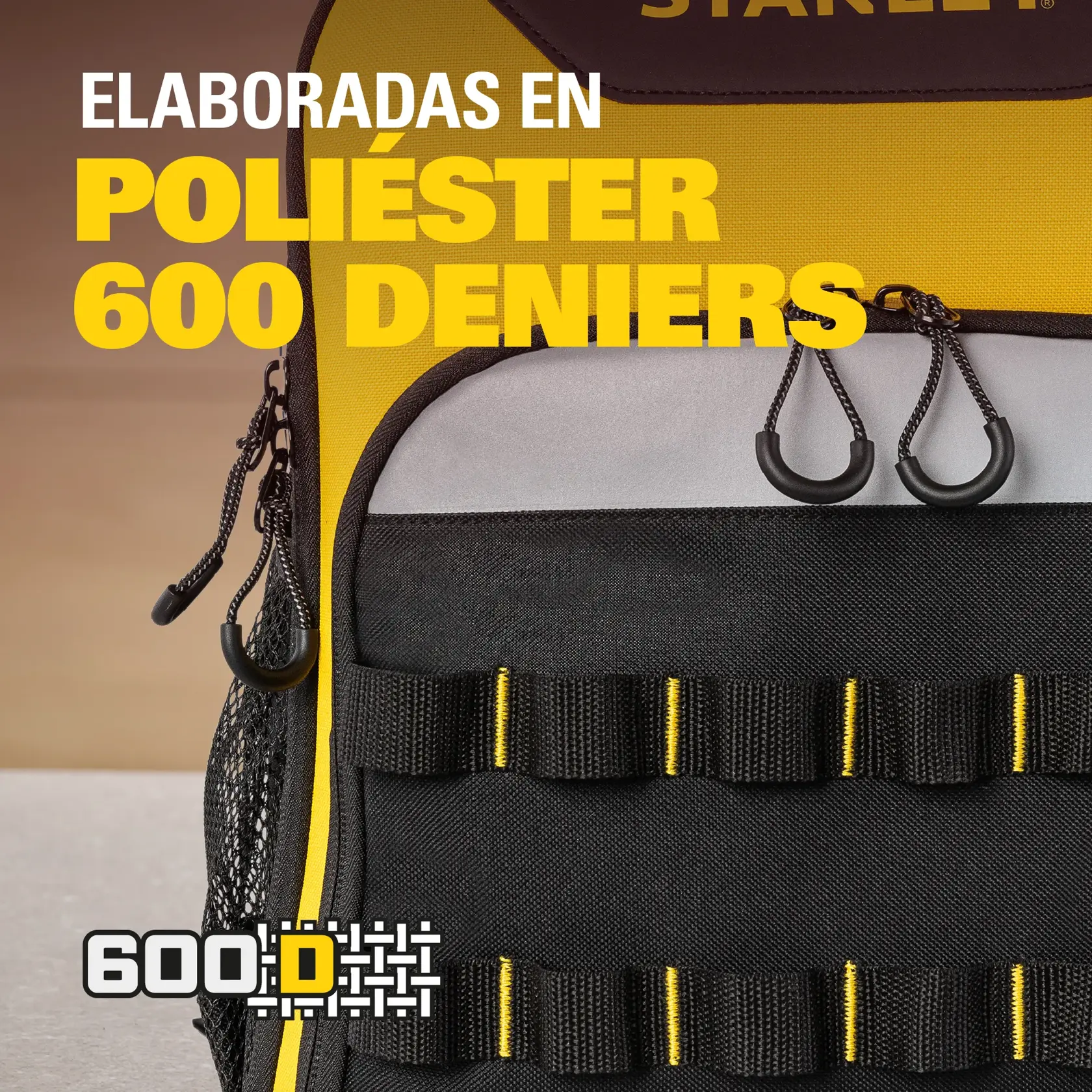 Foto de mochila STANLEY STST515155LA de frente, gráfico de poliéster 600D en amarillo, negro y gris.