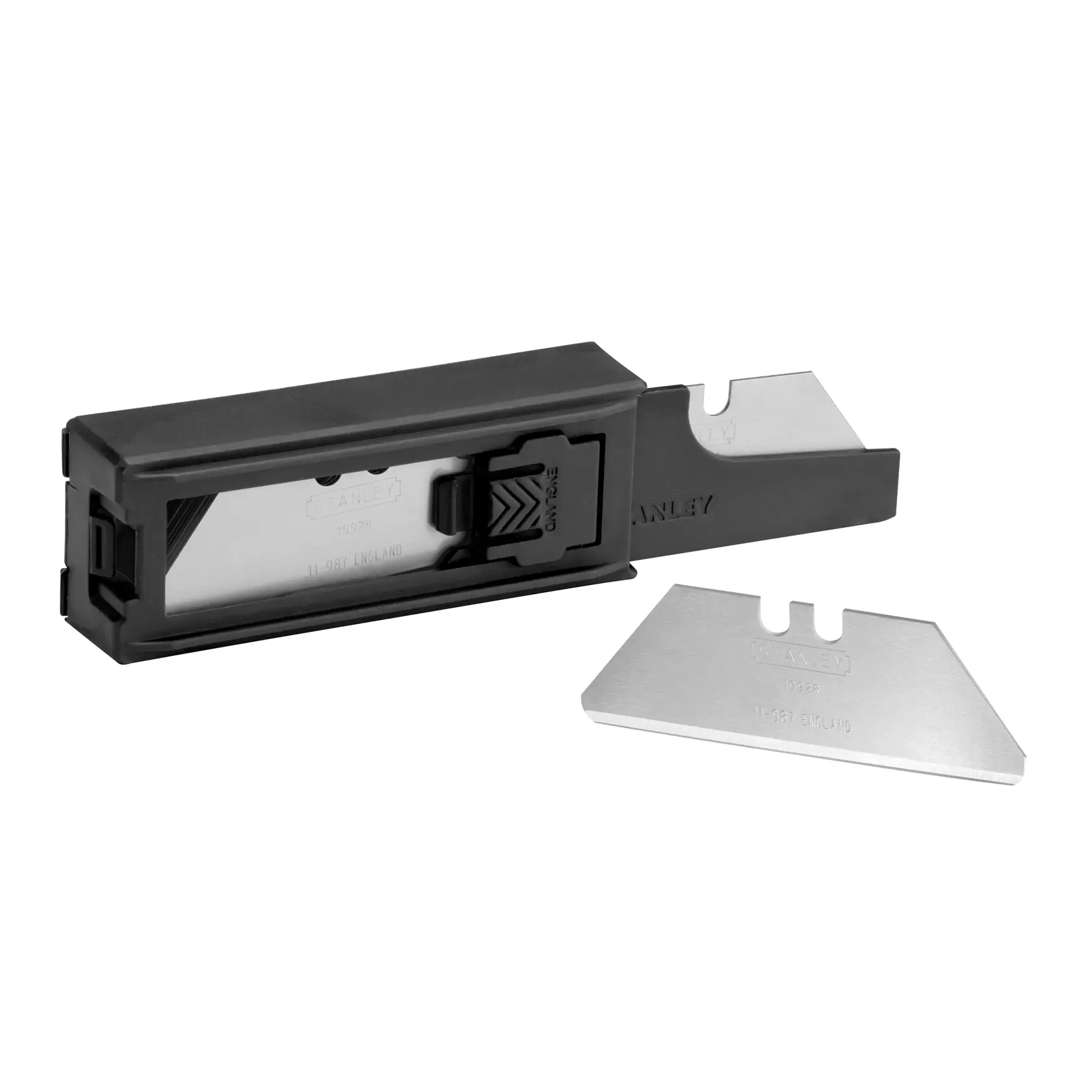 STANLEY 2-11-987 cuchillas para cutter con dispensador de plástico negro y dos cuchillas trapezoidales sueltas, vista frontal.