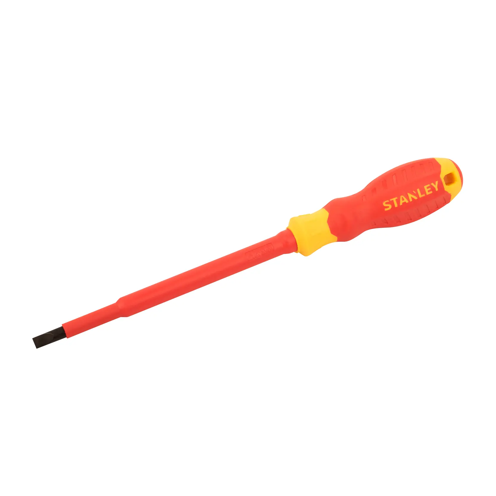 Stanley STMT60166-LA destornillador plano aislado, mango rojo y amarillo, foto en ángulo lateral.