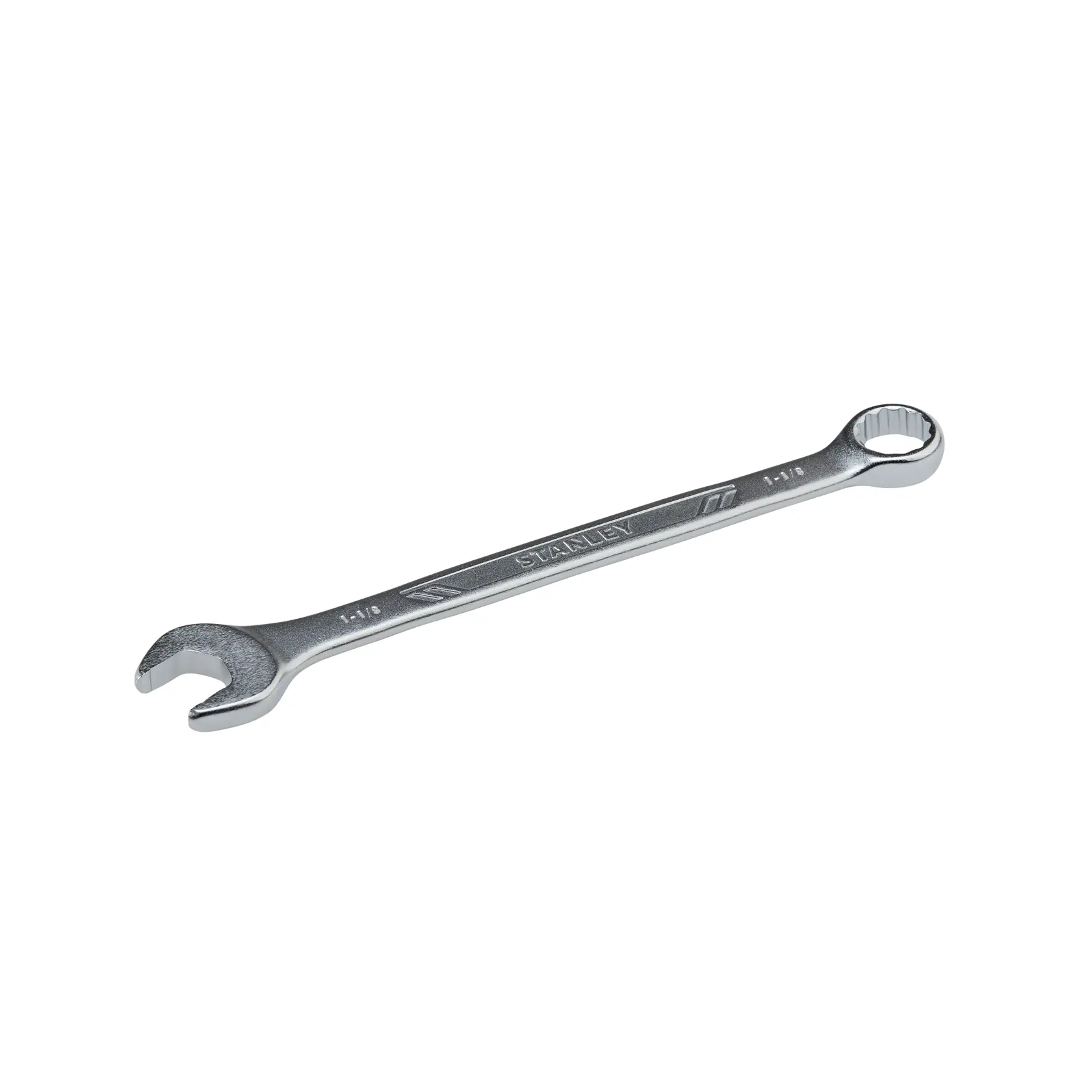 Llave combinada Stanley STMT72843 plateada, fotografía, vista en ángulo sobre fondo blanco.